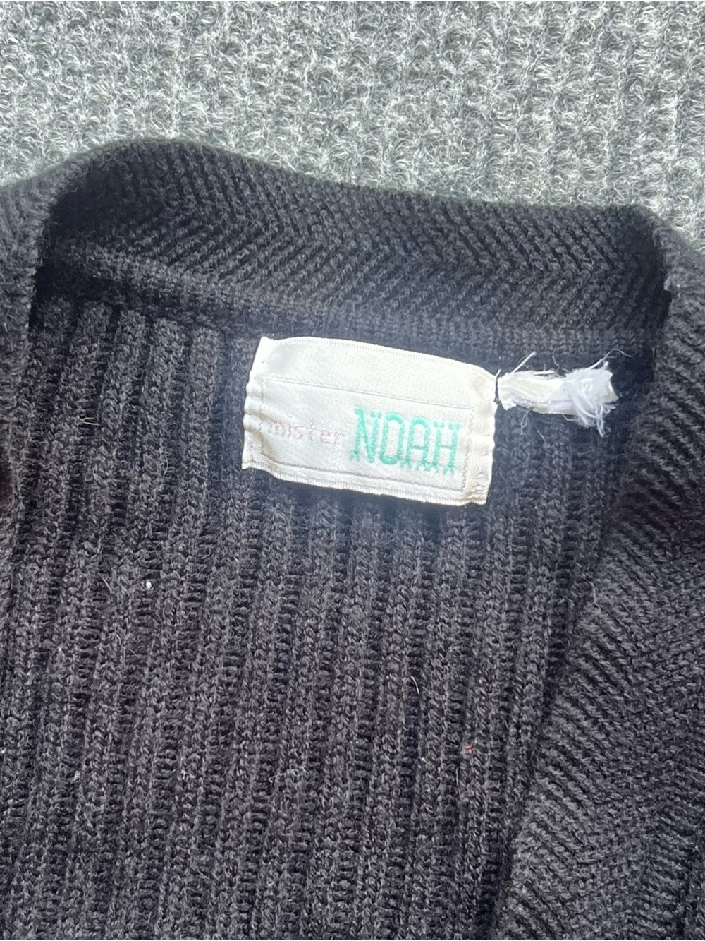 Vintage 70s Boxy Oversized Cardigan - Picture 2 of 3